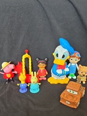 Mixed Kids Character Figure Lot - Peppa Pig, Cocomelon, Daniel Tiger, Disney